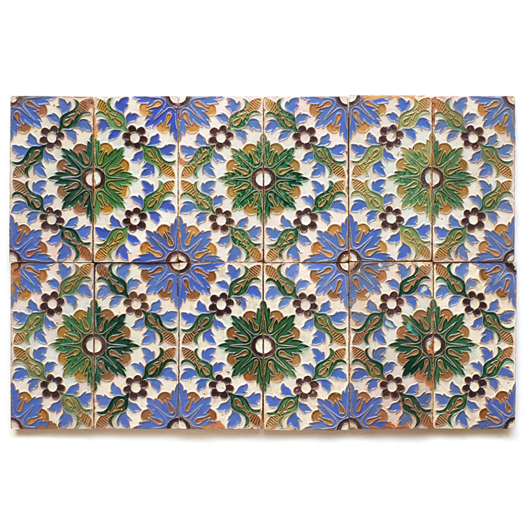 Azulejos técnica de “Arista” siglo XIX, Triana (Sevilla).