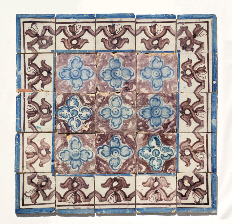 Panel de azulejos decorados a pincel del siglo XVIII, Portugal