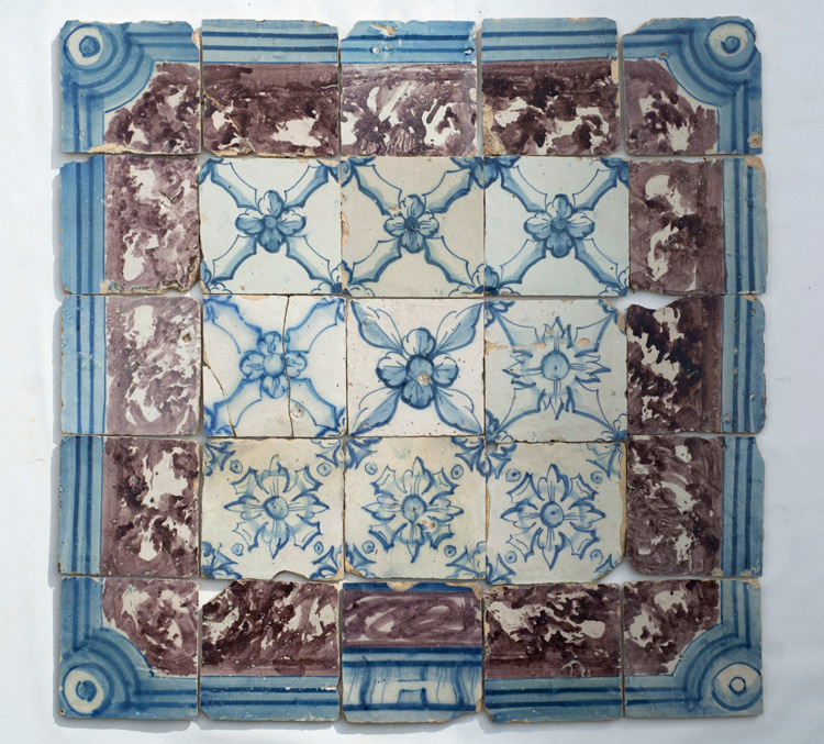 Panel de azulejos decorados a pincel del siglo XVIII, Portugal