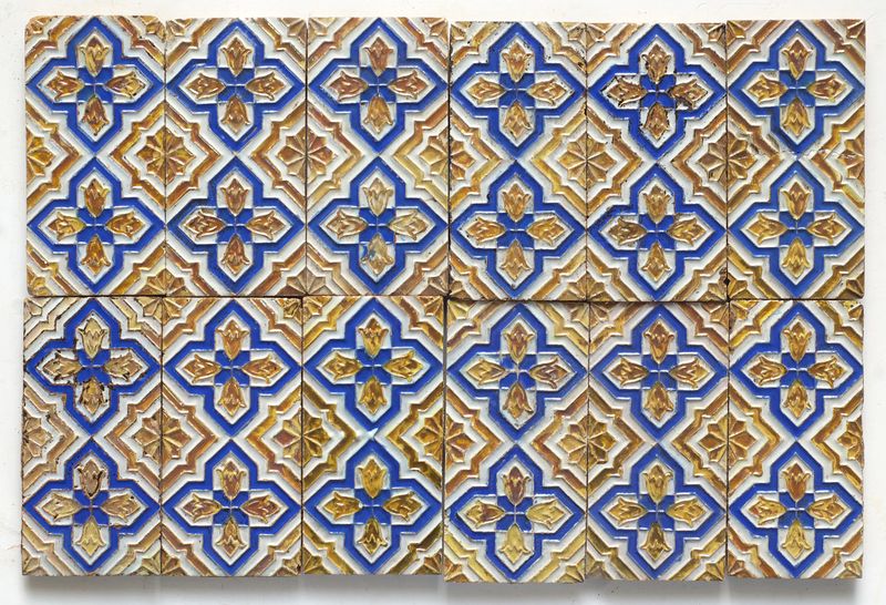 Azulejos dorados, tecnica de "Arista" s.XIX Triana (Sevilla). - vista 2
