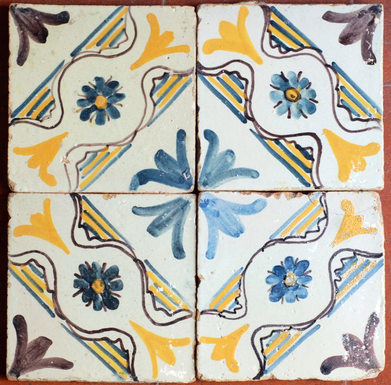 Azulejos "decorados a pincel" de Talavera de la Reina (Toledo) s.XVII