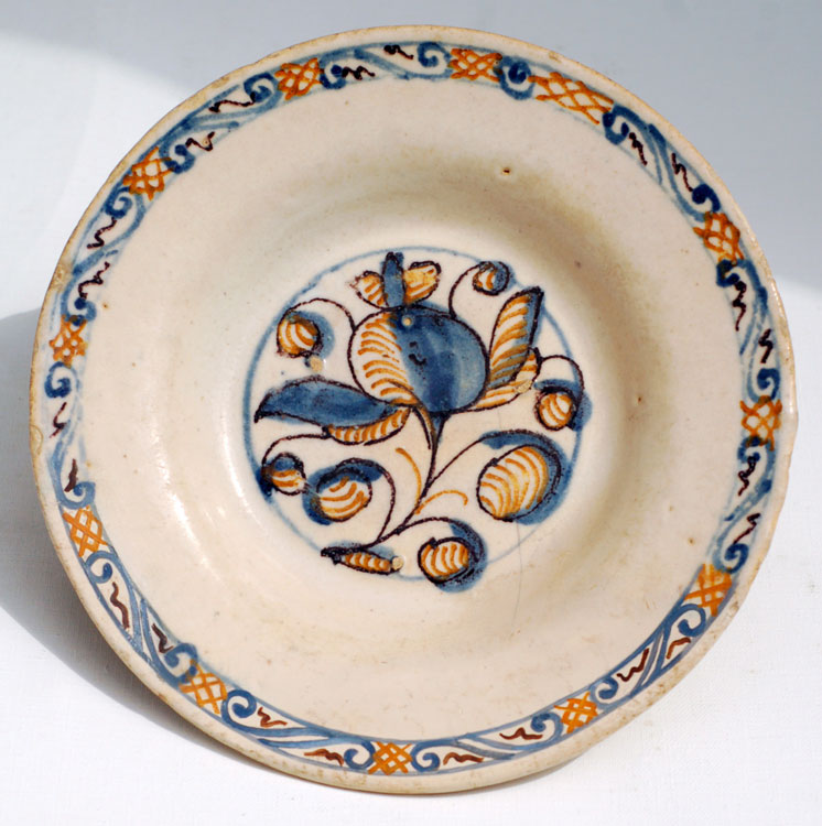 Plato del siglo XVI Talavera-Puente (Toledo)