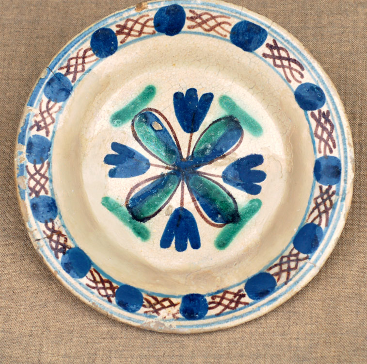 Plato del siglo XVII/XVIII, Talavera-Puente (Toledo)